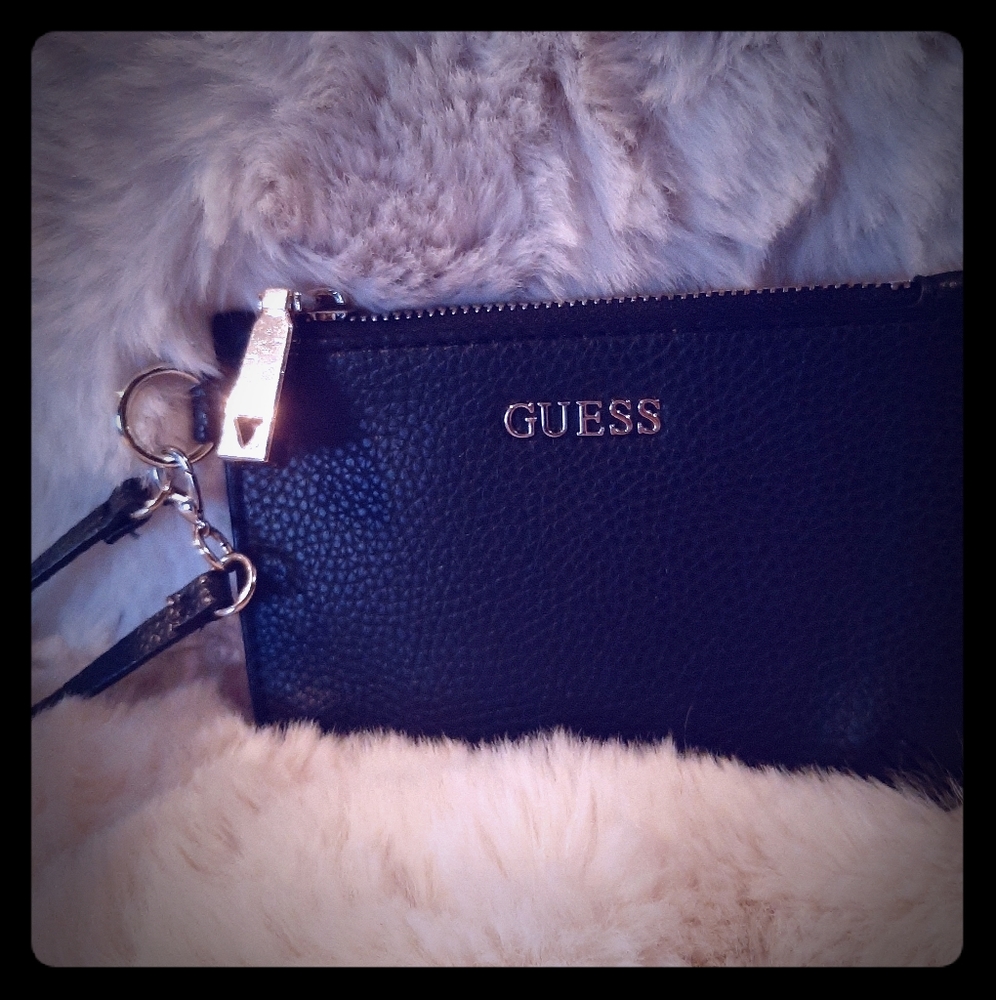 Guess wristlet